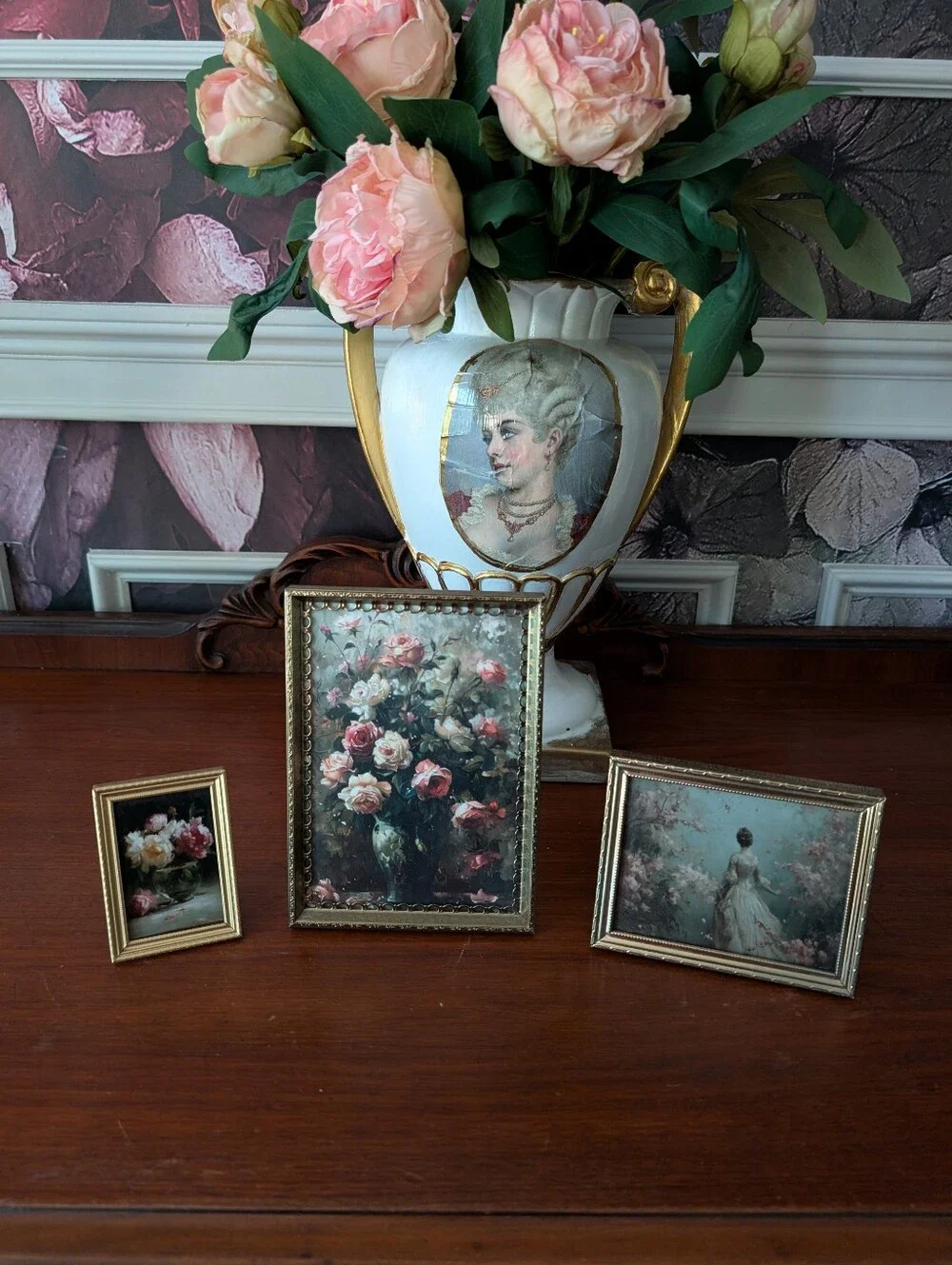 Vintage, set of 3, Gold Metal Detailed/Ornate Photo frames w/ VTG moody Prints